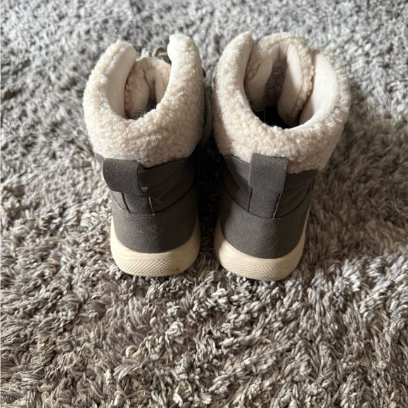 JBU by Jambu Freeze Boots Women’s 8.5M Gray Faux Fur Winter Ankle Hiker Shoes - Picture 2 of 7